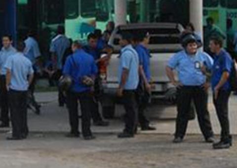 Bandidos invadem Vega Transporte, ferem funcionário e roubam renda